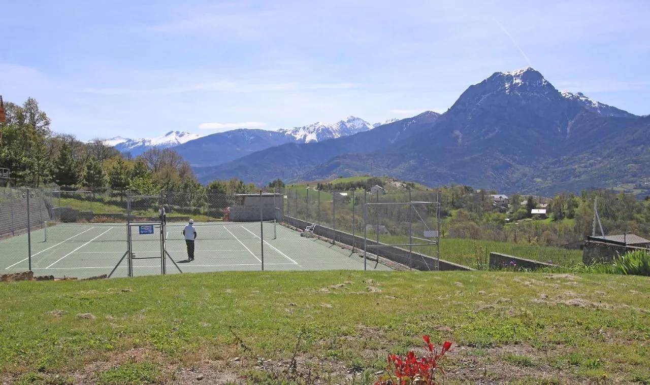 Appartement Studio LUMINEUX vue Lac de SERRE-PONCON ! à Prunières 0*,