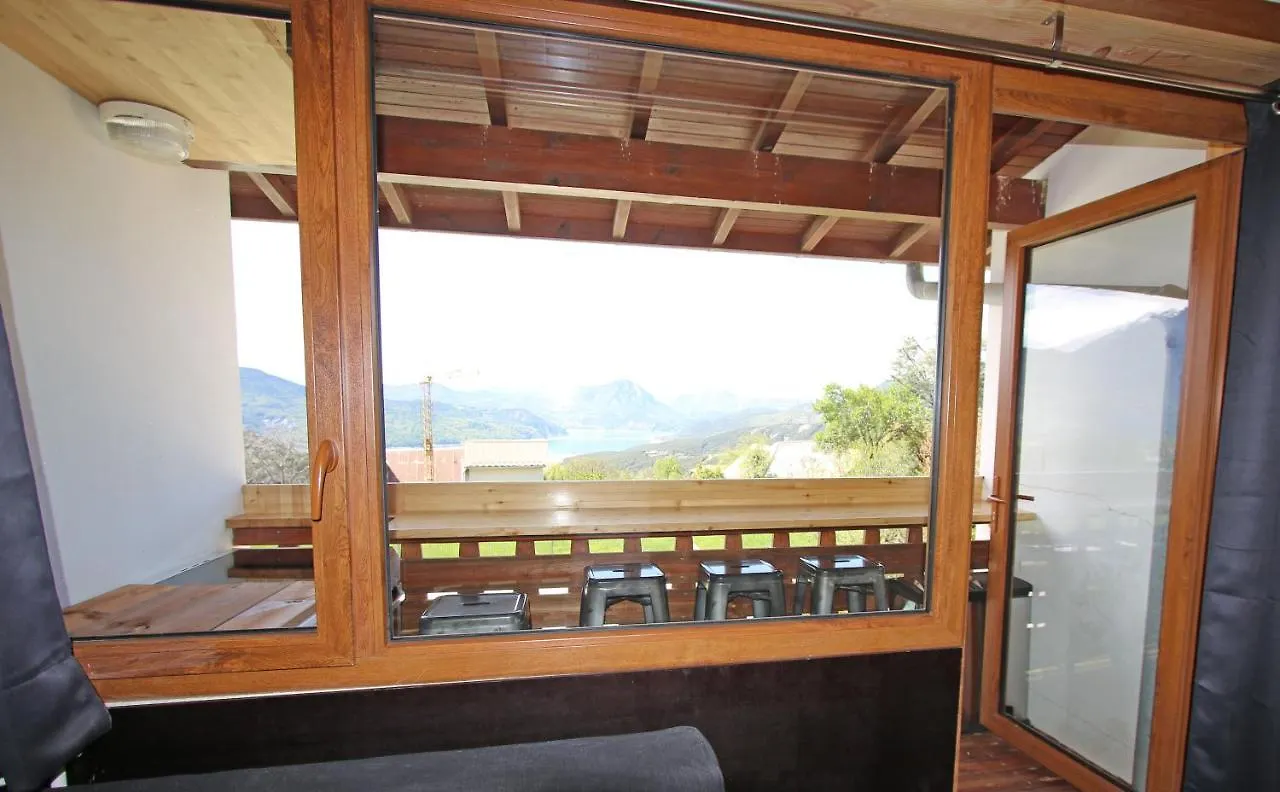 Appartement Studio LUMINEUX vue Lac de SERRE-PONCON ! à Prunières