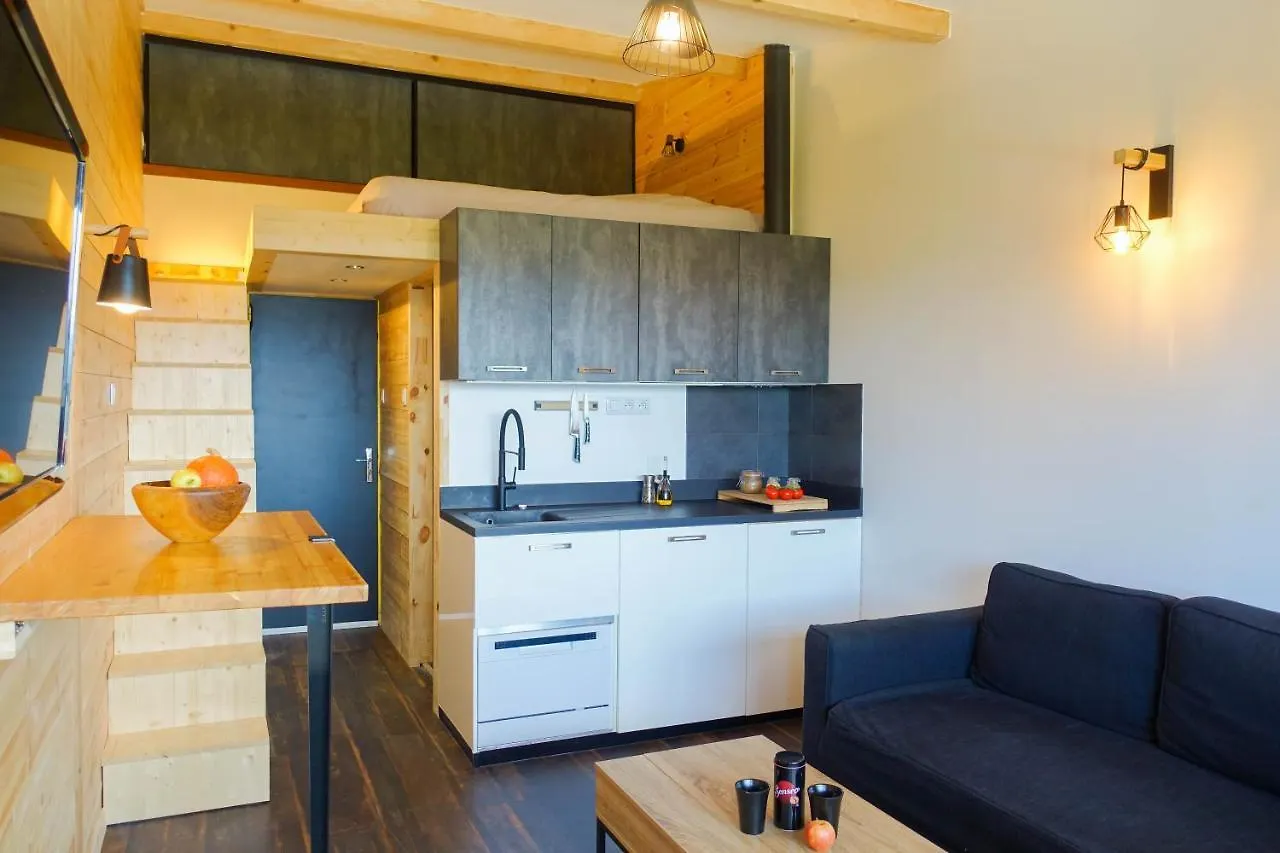 Appartement Studio LUMINEUX vue Lac de SERRE-PONCON ! à Prunières